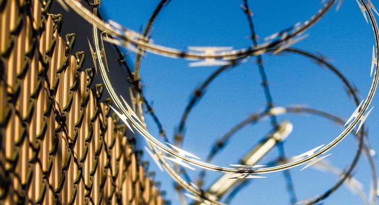 razor wire detention centres