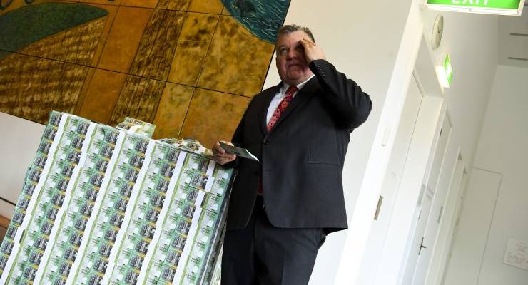 Craig Kelly fake money