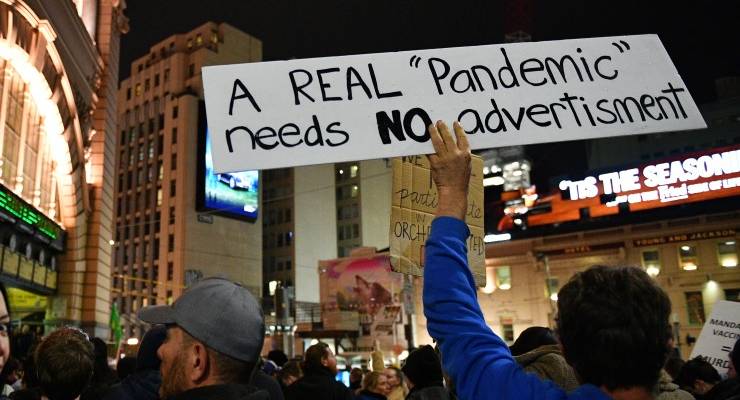 Anti-lockdown protesters rally anti-vax