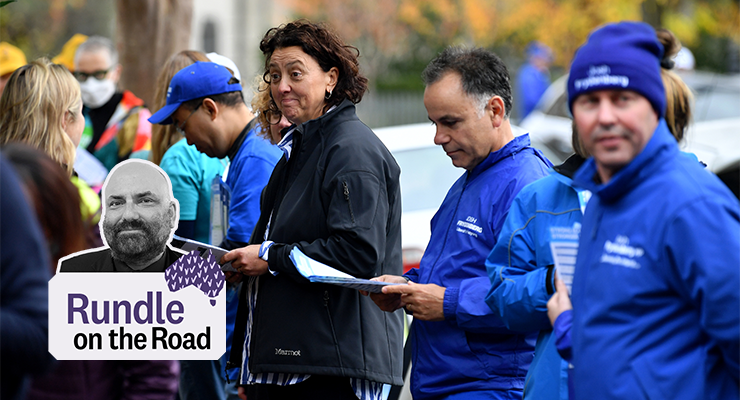 Dr Monique Ryan and Josh Frydenberg in Kooyong, Melbourne, May 16, 2022 (Image: AAP/Joel Carrett)