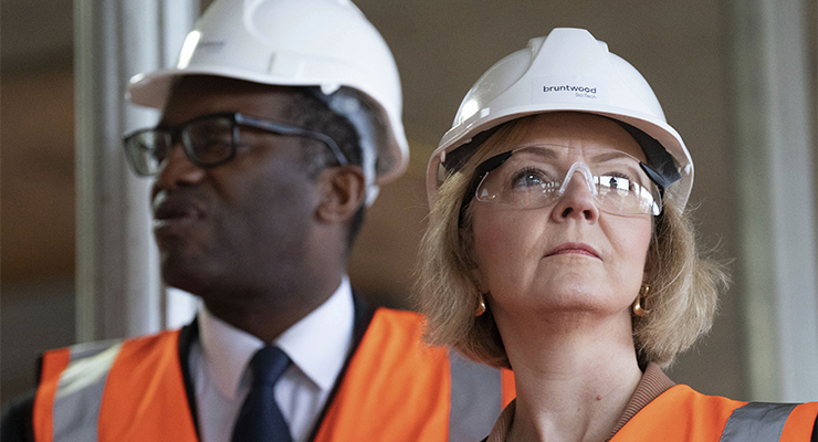 UK Prime Minister Liz Truss and Chancellor of the Exchequer Kwasi Kwarteng (Image: AAP/AP/Stefan Rousseau)