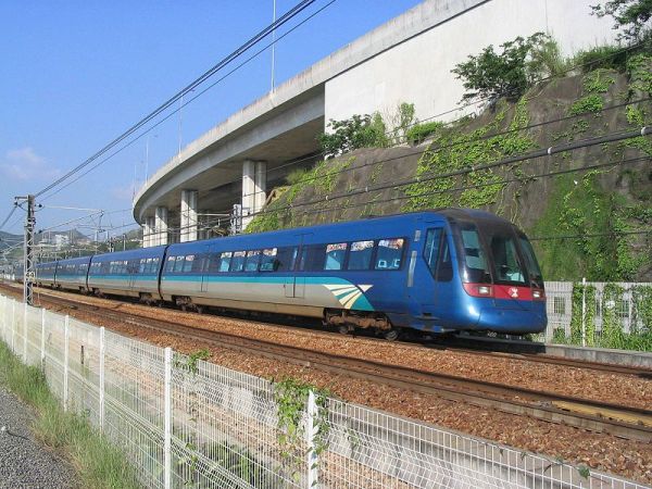 800px-Airport_Express_Train Hong Kong Airport Express, Wikipedia Commons