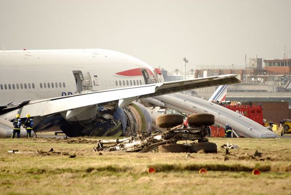 800px-BA38_Crash BA038. Was the Cathay Pacific incident as similar as it initially looks?