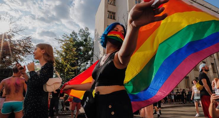 LGBTQIA+ activists and their supporters in Kiev, Ukraine, 2021 (Image: AAP/EPA/Sergey Dolzhenko)