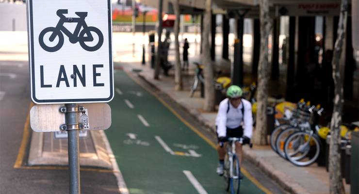 A cyclist in Brisbane (Image: AAP/Dan Peled)