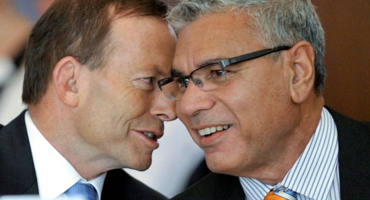 Tony Abbott and Nyunggai Warren Mundine in 2013 (Image: AAP/Alan Porritt)