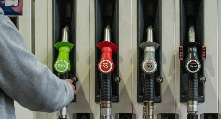 A petrol station in Sydney (Image: AAP/Flavio Brancaleone)