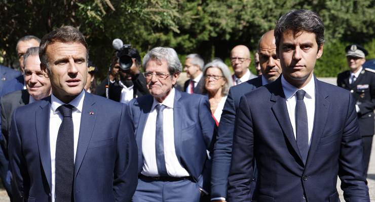 French President Emmanuel Macron (L) and incoming PM Gabriel Attal (Image: EPA/Ludovic Marin)