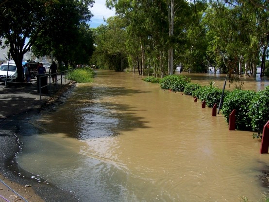 03-river-car-park